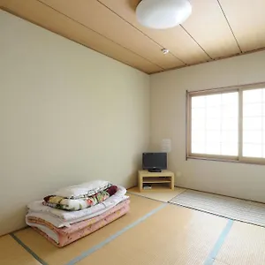 Hostel Nada